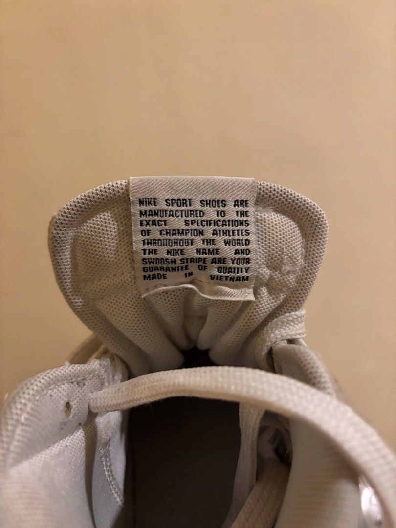 Nike Blazer (Category: Sneakers) located in Bacoor. Submitted by stats05 (Listing ID 1462960164, Image 3). Description: Size: 4Y Condition: slightly used NEGOTIABLE FOR SURE BUYERS.