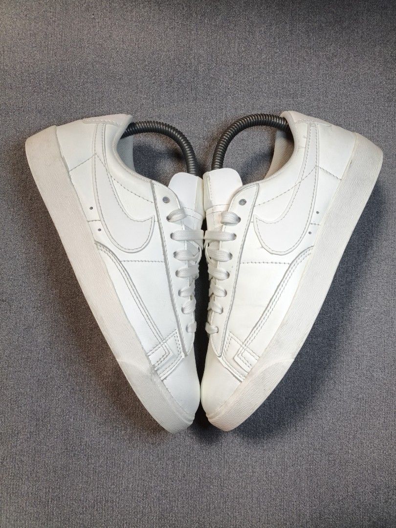Nike Blazer Low LE (Category: Sneakers) located in Cabuyao City. Submitted by wardsole (Listing ID 1462978117, Image 2). Description: Nike Blazer Low LE Ganda neto kinis pa Excellent condition Us 6.5 Eur 37.5 No hard issue just a sign of usage - 999.