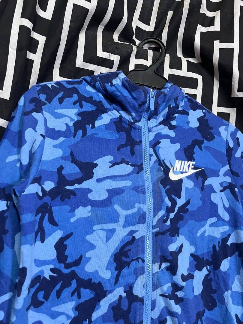 Nike Camou (Category: Activewear) located in Manila. Submitted by bibiies2.0xghettothrift (Listing ID 1463038491, Image 2). Description: Nike Camou Mine 850 Details W19 L25 Large for kids , Small for adult Loc. Baclaran parañaque.