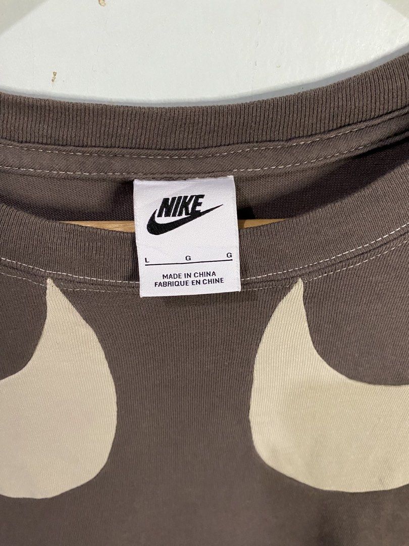 NIKE DOUBLE SWOOSH CROP TOP (Category: Shirts) located in Rizal. Submitted by thrift.cartel (Listing ID 1463095655, Image 2). Description: .