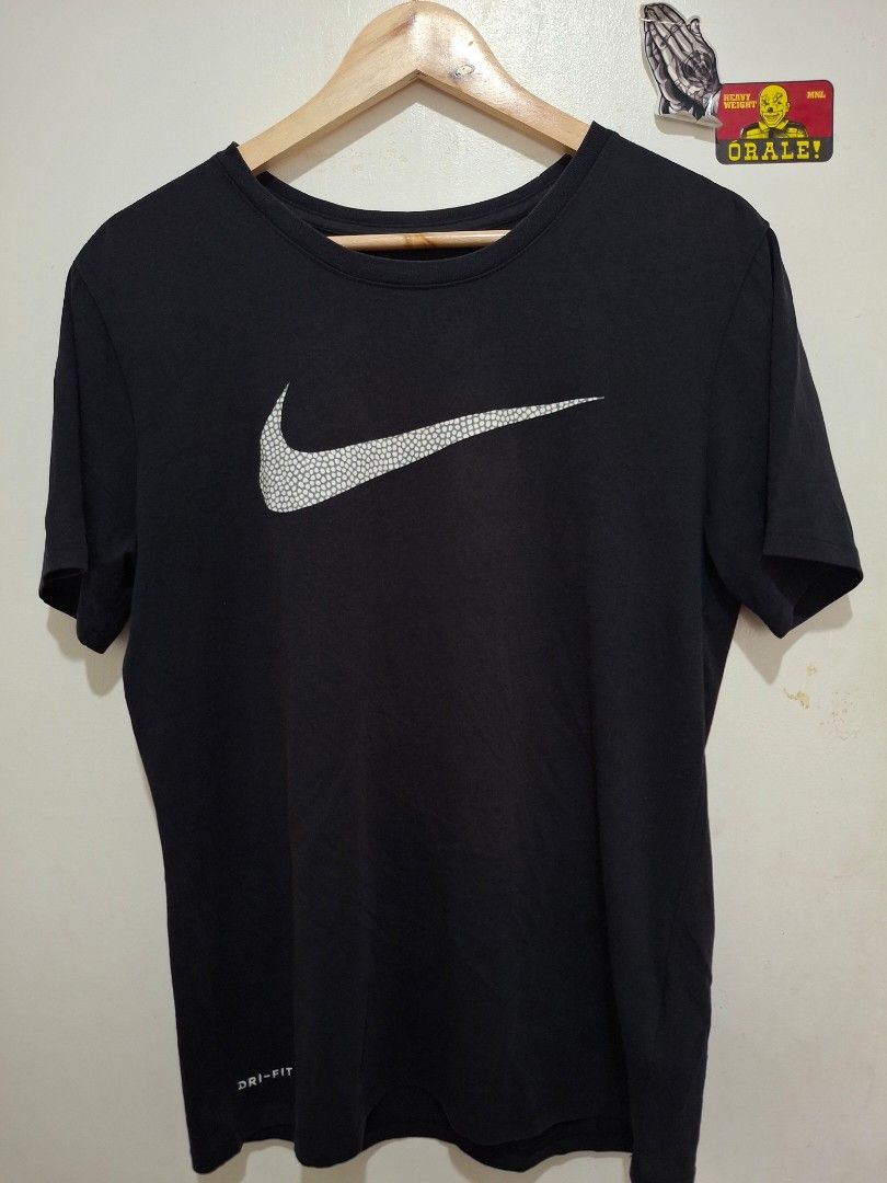 Nike Dri fit Shirt (Category: Tshirts & Polo Shirts ) located in Cavite. Submitted by thrifttowitzki (Listing ID 1462910039, Image 1). Description: 21x26.