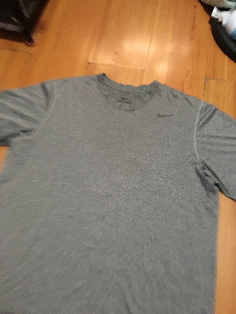 Nike dri fit shirt (Category: Activewear) located in San Juan City. Submitted by sashoppeepipi (Listing ID 1462941144, Image 2). Description: .