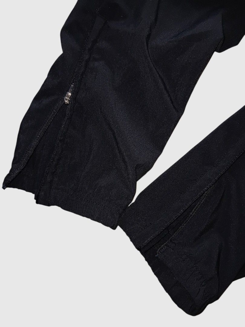 Nike dri fit with ankle zip (Category: Joggers) located in Malasiqui. Submitted by v.hype (Listing ID 1463002079, Image 3). Description: Nike dri fit with ankle zip size: large on tag dimension: 30-34w 36L as new price : 1000 pesos + ship.
