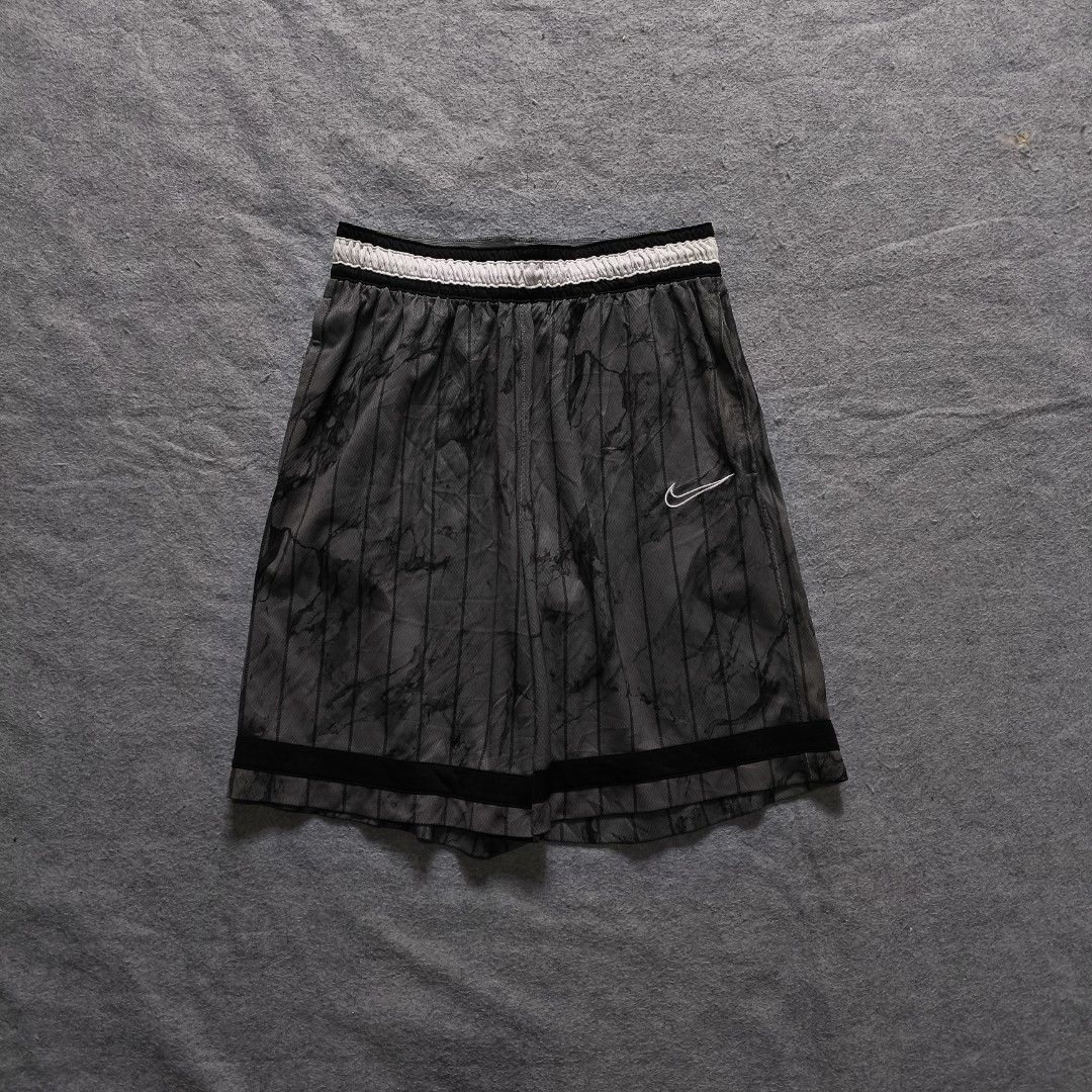 Nike Drifit Baller Short (Category: Announcements) located in Manila. Submitted by shykes_26 (Listing ID 1462897048, Image 2). Description: Dimensions: Waist - 28-38 Length - 20 Leg open - 12 Issues: minimal lints.