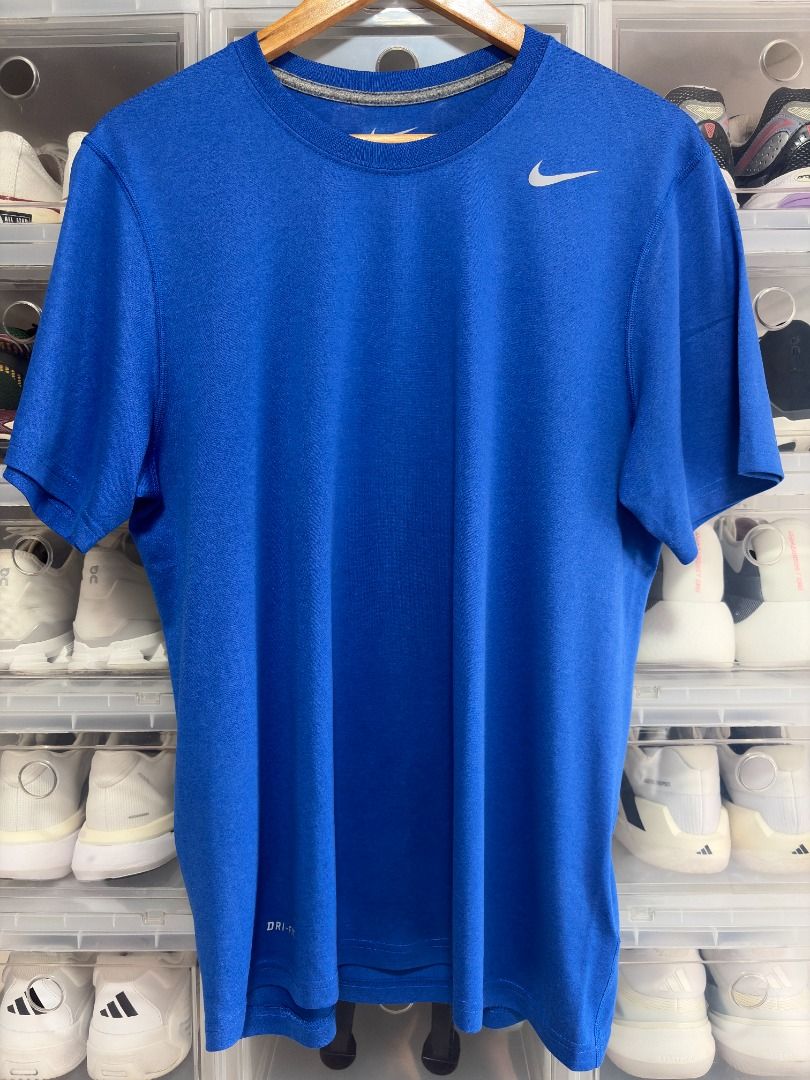 Nike Dri-Fit Shirt (Category: Activewear) located in Muntinlupa City. Submitted by jhurrific (Listing ID 1463050043, Image 1). Description: Nike Dri-Fit Shirt - Size: Large - Dri-Fit *Payment First: Bank Transfer or GCash *Buyer handles and shoulders shipping.