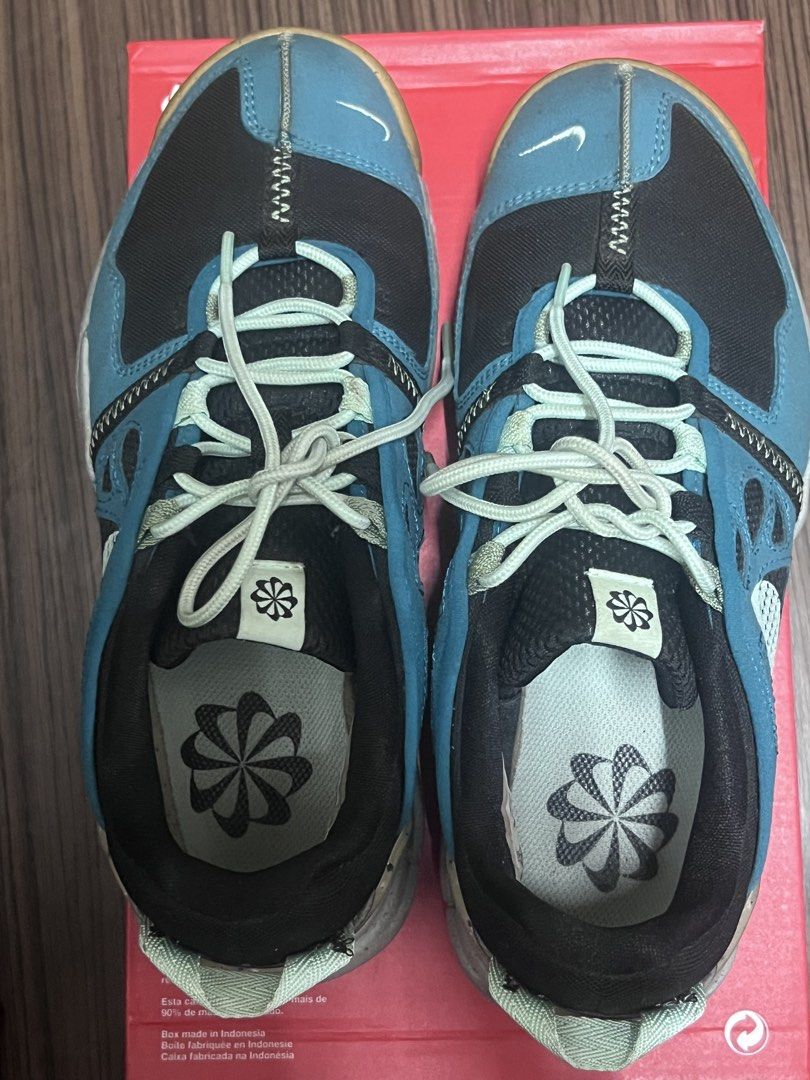 Nike Free Terra Vista (Category: Sneakers) located in Makati City. Submitted by cudiasemsem_04 (Listing ID 1462916823, Image 1). Description: Color: Black / Bright Spruce / Mint Foam / Oil Green RFS: Declutter.