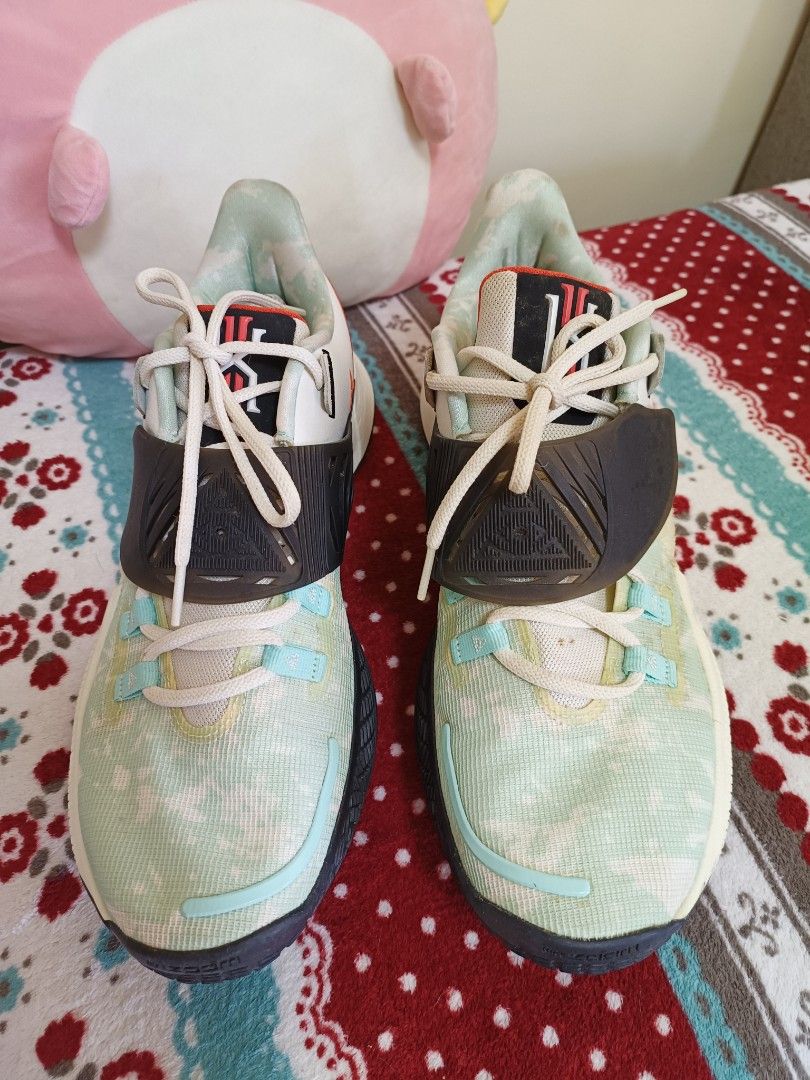 Nike Kyrie Low 3 (Category: Sneakers) located in Manila. Submitted by zoeemarie (Listing ID 1462933594, Image 1). Description: Nike Kyrie Low 3 Sail Team Orange PM is the key 🗝️.