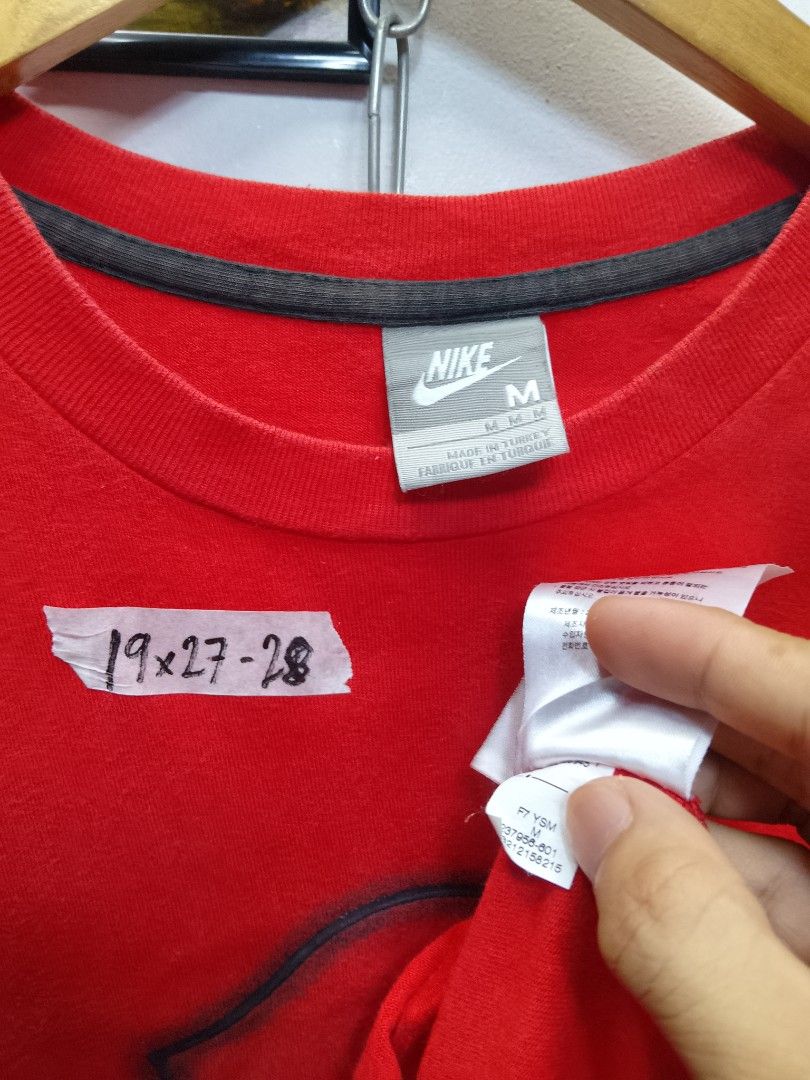 nike Manchester tee (Category: Tshirts & Polo Shirts ) located in Valenzuela. Submitted by joshwrldselection (Listing ID 1463063376, Image 3). Description: medium - large very good condition need wash only thrift..