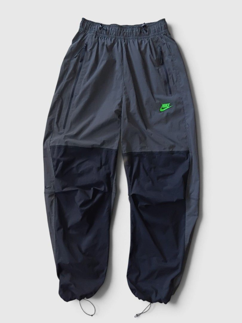 Nike red tag tech fleece (Category: Joggers) located in Malasiqui. Submitted by v.hype (Listing ID 1463001432, Image 1). Description: Nike red tag tech fleece size : small on tag dimension: 26-30w 41L as new price : 1200 pesos + ship.