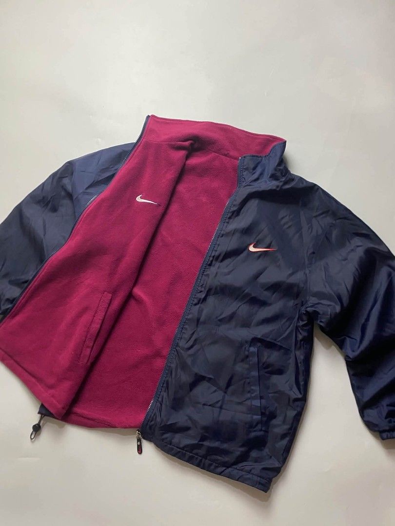 Nike Reversible Jacket Navy Blue & Pink Fleece (Category: Coats, Jackets and Outerwear) located in Manila. Submitted by arjay_cuayzon2 (Listing ID 1463070280, Image 1). Description: 𝐍𝐈𝐊𝐄 𝐕𝐈𝐍𝐓𝐀𝐆𝐄 𝐑𝐄𝐕𝐄𝐑𝐒𝐈𝐁𝐋𝐄 𝗠𝗜𝗡𝗘: 900 + 𝐬𝐡𝐢𝐩𝐩𝐢𝐧𝐠 𝐟𝐞𝐞 𝐢𝐭𝐞𝐦 𝐜𝐨𝐧𝐝𝐢𝐭𝐢𝐨𝐧: good 𝐂𝐨𝐥𝐨𝐫 𝐫𝐚𝐭𝐞: 9.8/10 𝐈𝐬𝐬𝐮𝐞: none 𝐃𝐢𝐦𝐞𝐧𝐬𝐢𝐨𝐧: 24x29 .