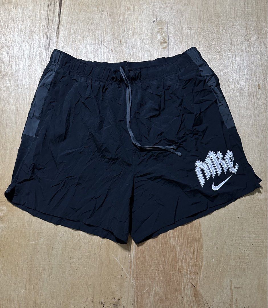 Nike Running Shorts (Category: Activewear) located in Bacolod City. Submitted by dannnsoy (Listing ID 1463018165, Image 2). Description: Nike Running Short •In excellent condition •Dimension: 31”-34” x 15” •Price: 899 only 📍Note: Color may vary to due lighting and camera resolution. .