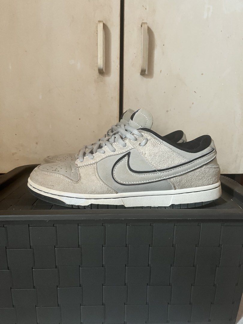 Nike dunk low otomo katsuhiro (Category: Sneakers) located in Manila. Submitted by keanuchedi94156 (Listing ID 1462973493, Image 1). Description: NIKE dunk low otomo katsuhiro - Suede material with black accents - Classic skate shoe design - Suitable for everyday wear or skating - Shows some signs of use on soles and suede - Plenty of life left.