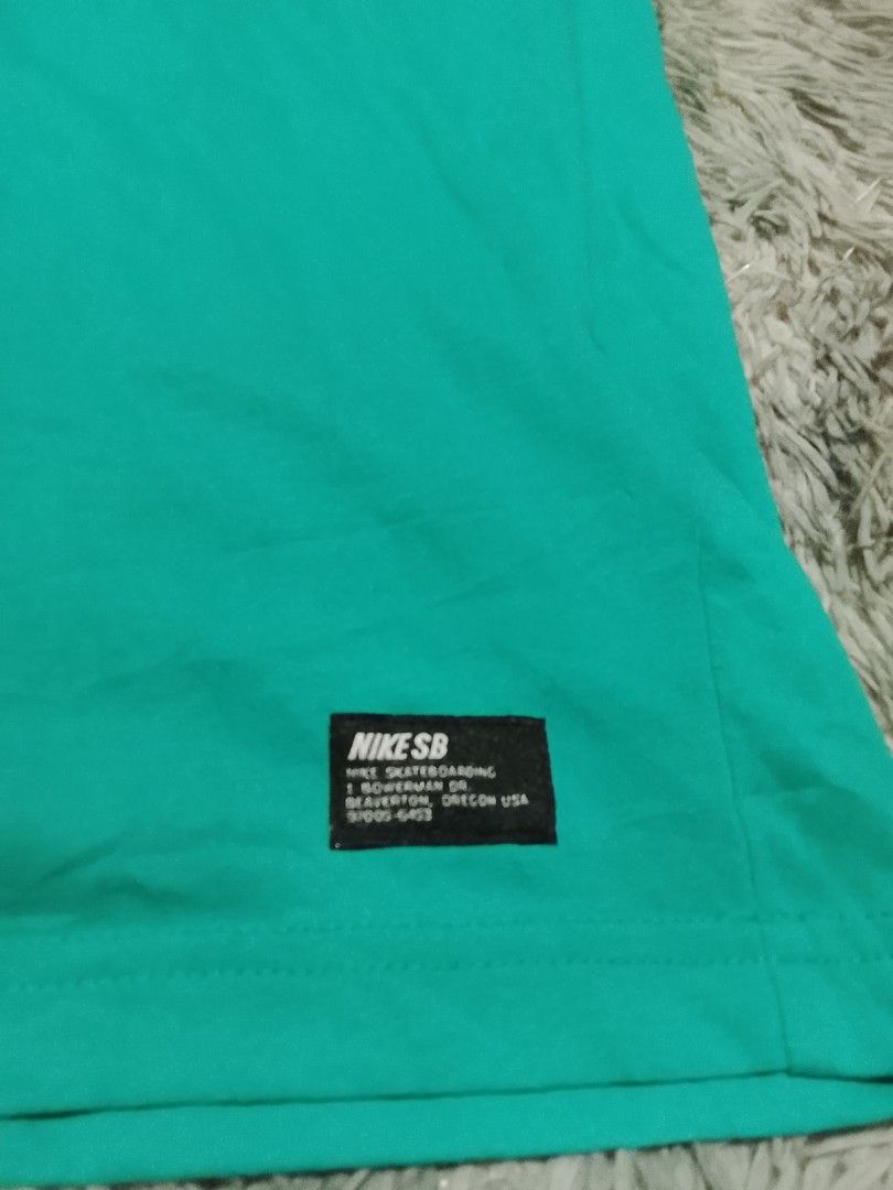 Nike SB Tank Top 2XL (Category: Activewear) located in Davao. Submitted by thevintagehunterdvo (Listing ID 1463016352, Image 2). Description: Width 24 Length 29 799+89 sf.