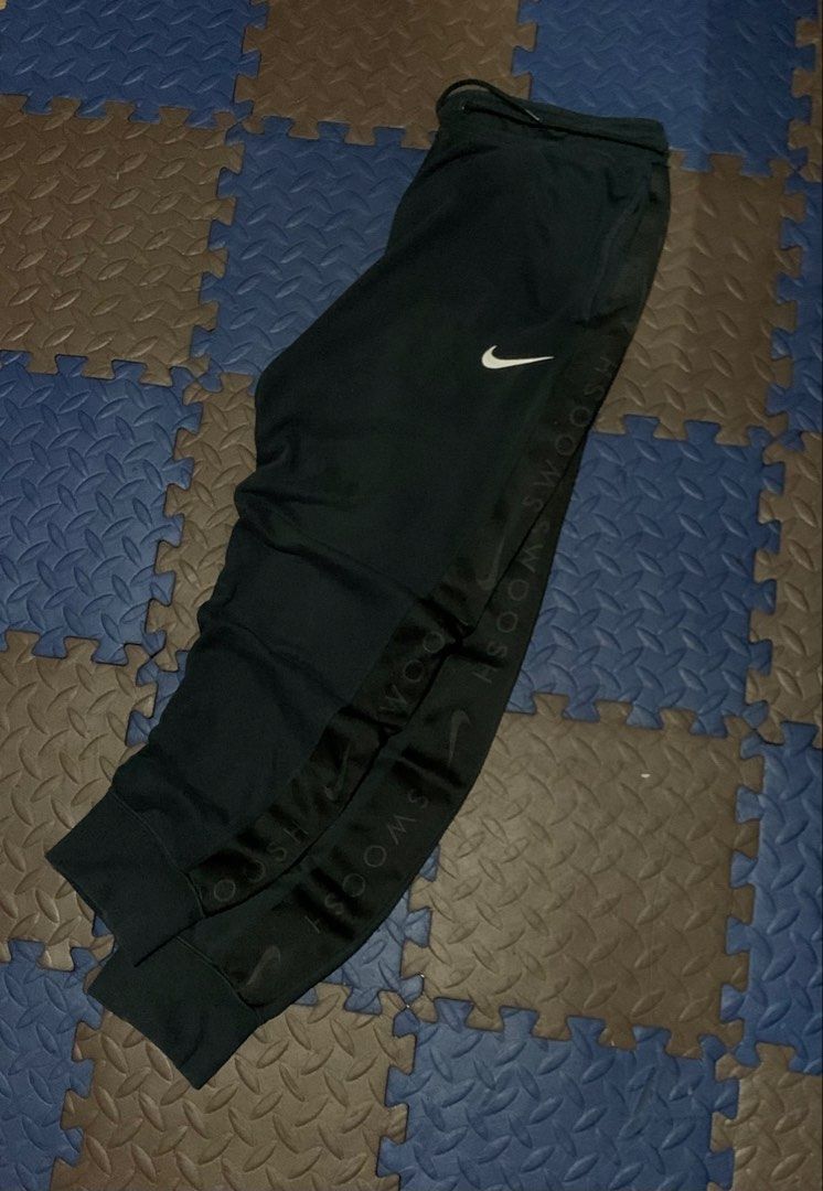 NIKE SIDE SWOOSH (Category: Joggers) located in Quezon. Submitted by lowslow_ (Listing ID 1462904489, Image 1). Description: NO ISSUE.
