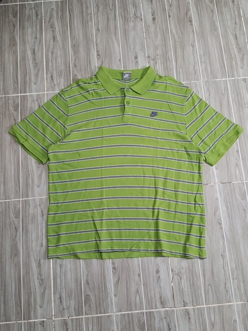NIKE STRIPES POLO SHIRT (Freeshipping) (Category: Tshirts & Polo Shirts ) located in Quezon City. Submitted by gyl-stop (Listing ID 1463018258, Image 1). Description: free shipping 23 x 28 excellent condi cr: 9.5/10 issue: cut washtag.
