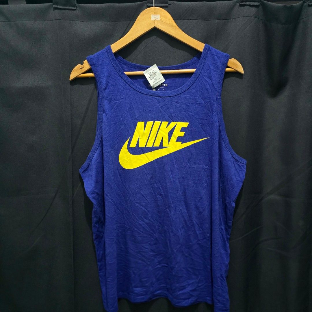 Nike tanktop (Category: Tshirts & Polo Shirts ) located in El Nido. Submitted by marco.tandoc (Listing ID 1462986551, Image 1). Description: size: Large width: 22 length: 27 no issue.