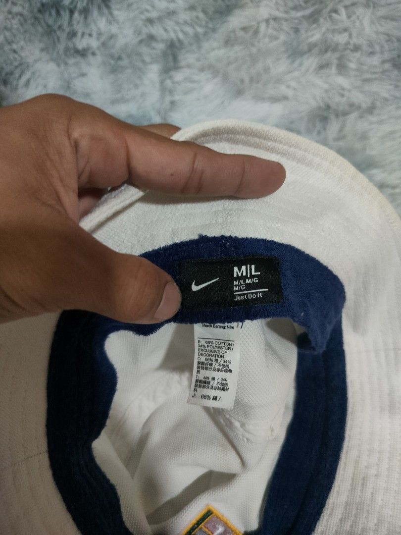 Nike Tennis Bucket Hat (Category: Caps & Hats) located in Midsayap. Submitted by rogeandrei29987 (Listing ID 1462996305, Image 2). Description: 📌N!ke Heritage Tennis Bucket Hat •M-L on tag •10/10 cr •Washed and ready to wear✅ •No Issue •Excellent MOP: Gcash Courier✈️: J&T Unli vouch/Vc with item Loc: Kabacan, North Cotabato/Parang Maguindanao❤️.
