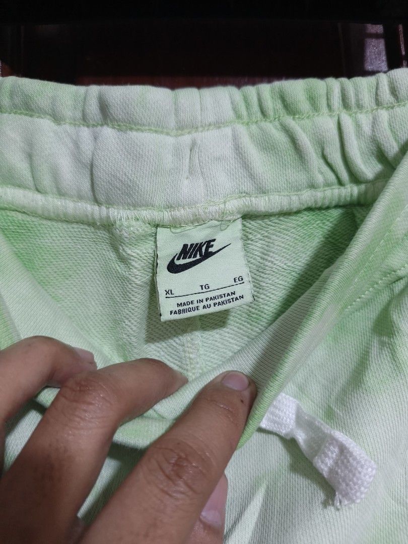 Nike Tie-Dye Daisy Shorts XL (Category: Shorts) located in Quezon City. Submitted by makmakramirez (Listing ID 1462993304, Image 2). Description: size 27-35 length 20inches - Nike green tie-dye shorts - Size XL - Features a unique daisy graphic with the Nike logo - Comfortable elastic waistband with adjustable drawstring - Made in Pakistan loc santa Lucia novaliches .
