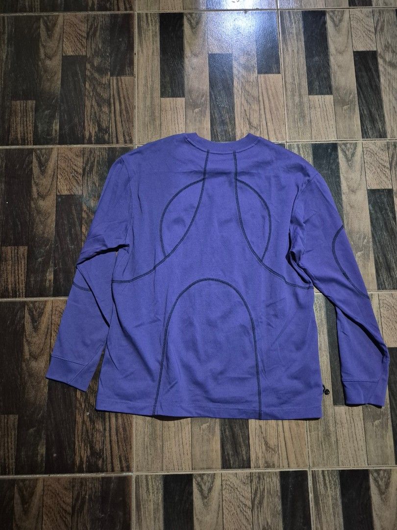 NinePointNine x Li-ning LS (Category: Activewear) located in Tacloban City. Submitted by pascore (Listing ID 1463014157, Image 2). Description: (condition 9/10, L27W22) .
