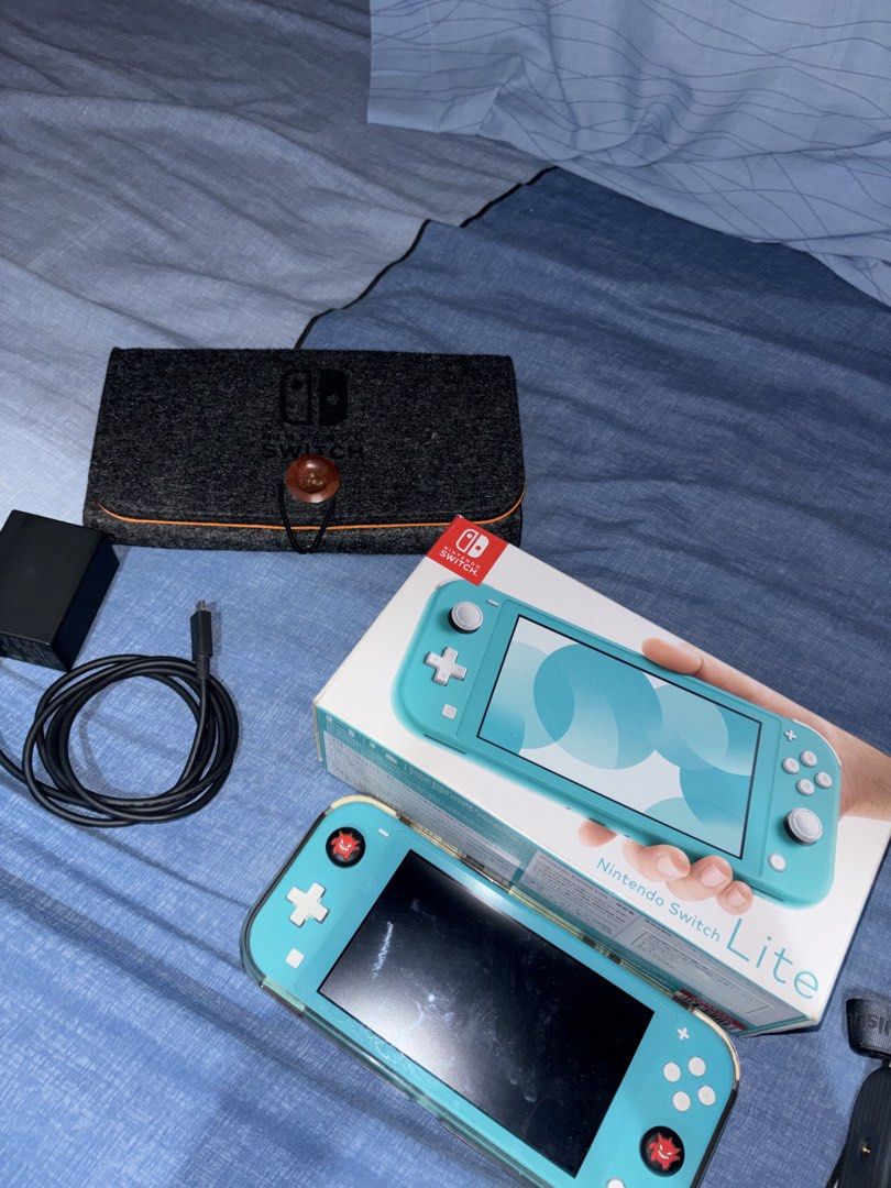 Nintendo Switch Lite (Category: Other Gadgets) located in Cavite. Submitted by thomaskho_28 (Listing ID 1463014811, Image 2). Description: Bought last September 2025. Barely Used. .