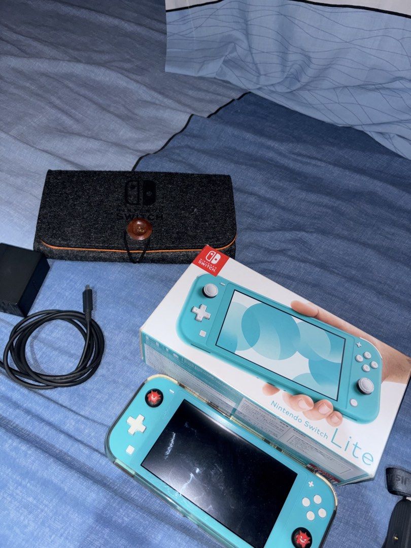 Nintendo Switch Lite (Category: Other Gadgets) located in Cavite. Submitted by thomaskho_28 (Listing ID 1463014811, Image 1). Description: Bought last September 2025. Barely Used. .