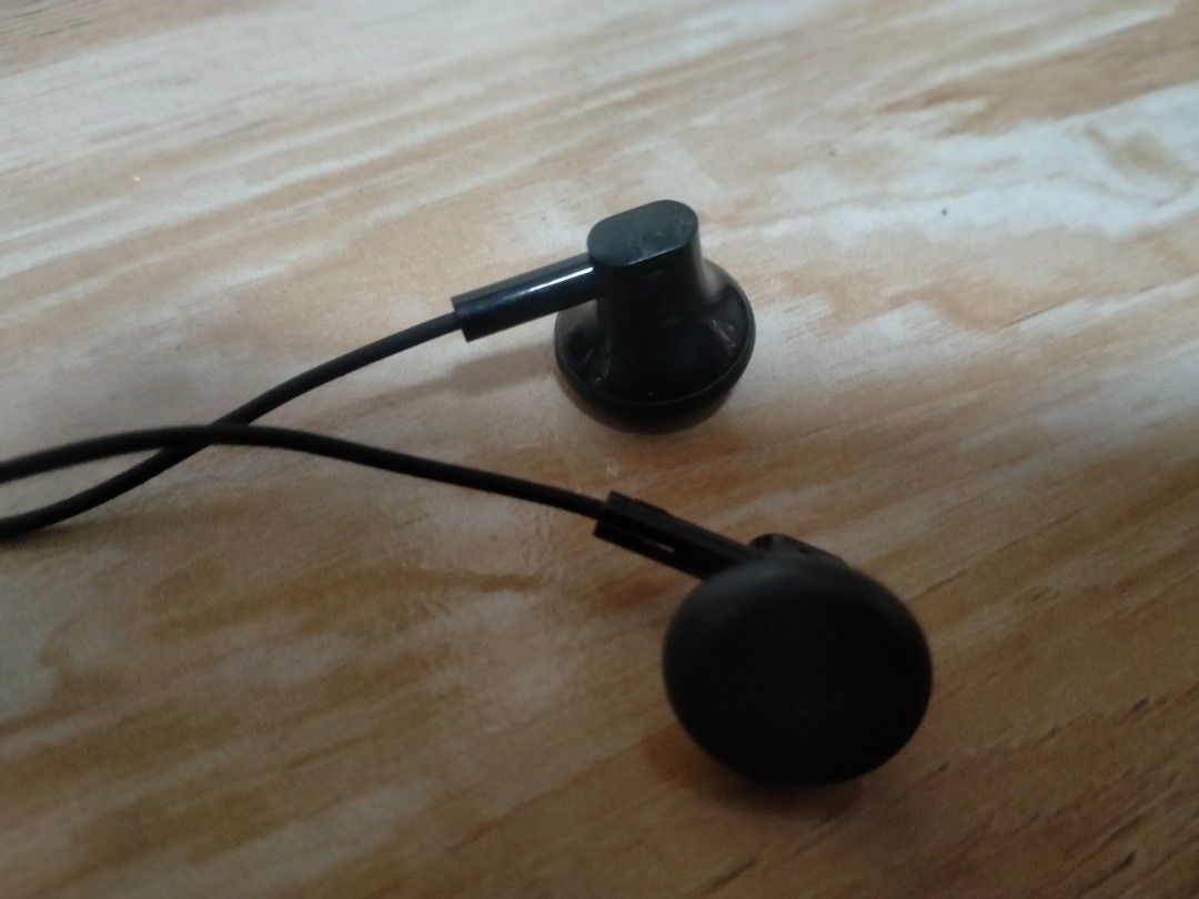 NOKIA WH 108 EARPHONE (Category: Earphones) located in Cabuyao City. Submitted by Bike_Clothing10 (Listing ID 1462897029, Image 3). Description: READ FIRST.. FOR SALE: NOKIA WH 108 EARPHONE 3.5mm Jack Excellent Condition Looks New Legit PRICE: 550 + SF PICK UP OR SHIPPING ONLY LOCATION: Cabuyao Laguna -NO COD/COP- PM FOR INQUIRIES...