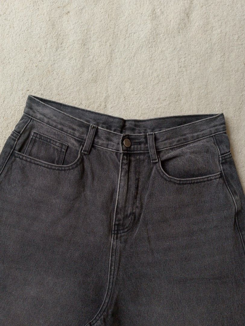 Not4nerd Balloon Anti-heeldrag Pants (Category: Jeans) located in Caloocan City. Submitted by sharpthreads18 (Listing ID 1462899339, Image 2). Description: .