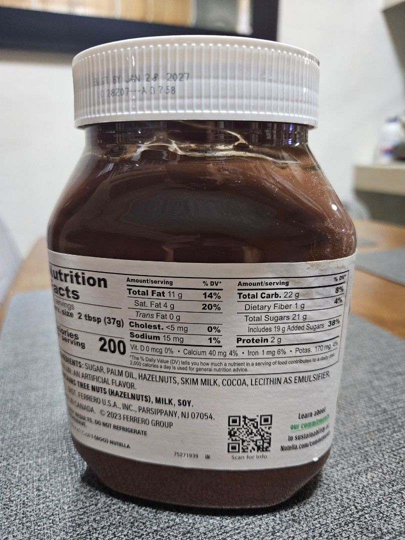 Nutella Hazelnut Spread with Cocoa 33.5 oz Jar (Category: Other Food & Drinks) located in Caloocan City. Submitted by happyjams (Listing ID 1462989076, Image 2). Description: - Classic Nutella spread - Hazelnut spread with cocoa - Great for toast, pancakes, or baking - Large 33.5 oz (950g) jar - Brand new, sealed, and ready to enjoy - Perfect for families or Nutella enthusiasts - Expiry: Jan 2027.