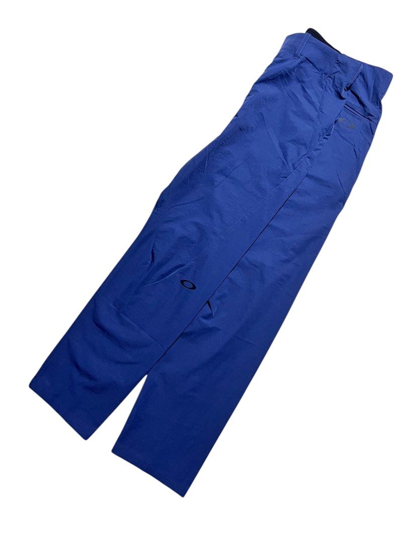 OAKLEY PERFORMANCE TECHNICAL SHELL PANTS (ROYAL BLUE) (Category: Jeans) located in Las Pinas. Submitted by greedythrifterz (Listing ID 1463033630, Image 1). Description: OAKLEY PERFORMANCE TECHNICAL SHELL PANTS (ROYAL BLUE) DIMES- WIDTH 32, LENGTH 38, THIGHS 12 LEG OPEN 6.9 (ALL INCHES) NO ISSUE, FREE SHIP AND NEGOTIABLE .