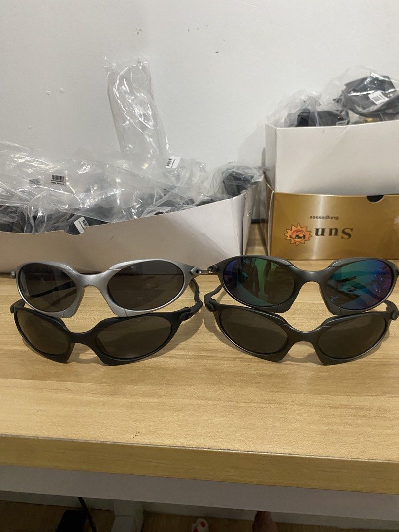 Oakley Shades 110 each (Category: Sunglasses & Eyewear) located in Manila. Submitted by jtcortz (Listing ID 1463010178, Image 3). Description: Topg 110 each Sampaloc Manila loc.