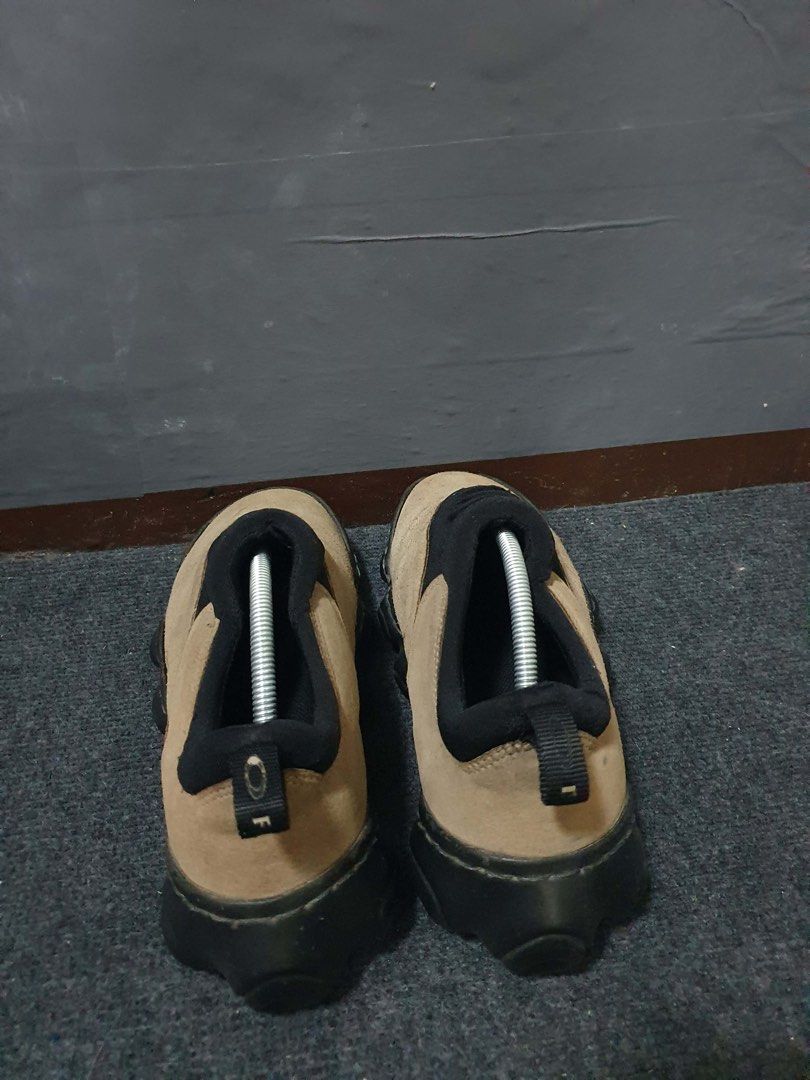 Oakley Slip-On Shoes (Category: Sneakers) located in Bauan. Submitted by thrift.enough (Listing ID 1462963907, Image 3). Description: - Brand: Oakley - Style: Slip-on shoes - Colorway: Tan and Black - Features: Unique sole design, easy to wear - Ideal for: Casual outings - Condition: Please check photos for details - Size 10 - 28cm.