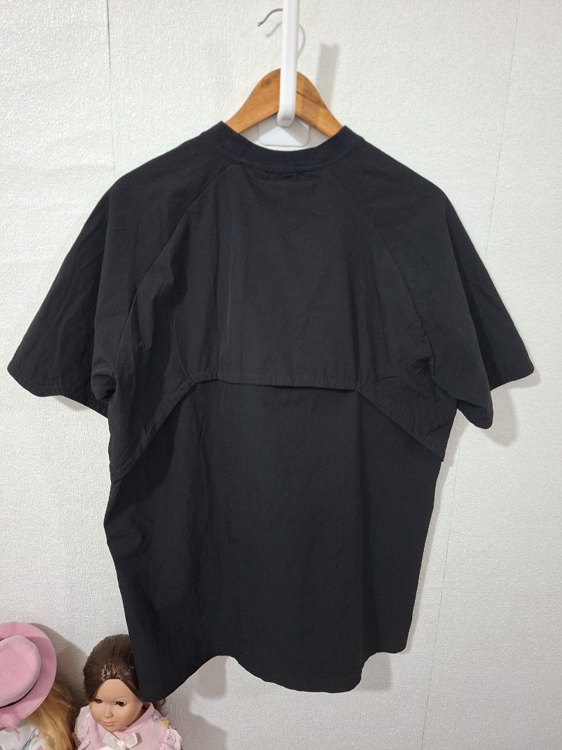 Octo gambol oversized shirts (Category: Tshirts & Polo Shirts ) located in Cavite. Submitted by labbudds20 (Listing ID 1462926214, Image 2). Description: octo gambol oversized shirts size small armpit to armpit 22 inches length 30 inches excellent condition see pictures for details.