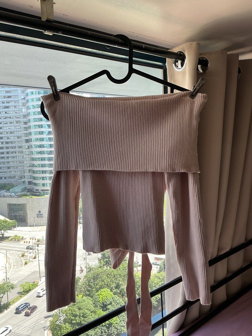 Off shoulders Knit Longsleeve nude pink top (Category: Longsleeves) located in Lucena. Submitted by krstnabj (Listing ID 1462927608, Image 1). Description: XXS on tag. can fit to xs to small frame Bought this 1.2k at sm dept store Used only once, too small for me hehe.