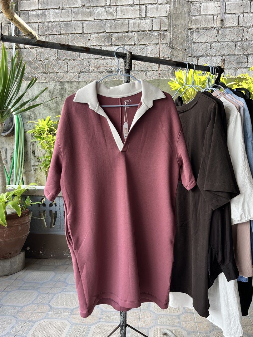 Old Navy Active Dress (Category: Dresses) located in Dinalupihan. Submitted by penaflorcj (Listing ID 1462898348, Image 1). Description: - Burgundy Old Navy Active dress - White collar and short sleeves - Convenient side pockets - Made from soft fleece material rfs: decluttering *sale price + discount when you buy more than 2 items.
