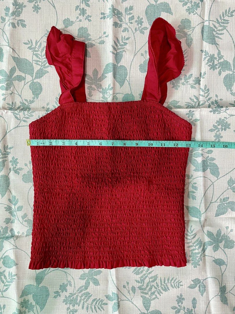Old Navy Red Wrinkled top Summer (Category: Sleeveless) located in Manila. Submitted by iador1a (Listing ID 1462935025, Image 3). Description: -flaw: whitening already!!! -quite expensive and too small for me now :’( -pmaya and gcash, jnt .
