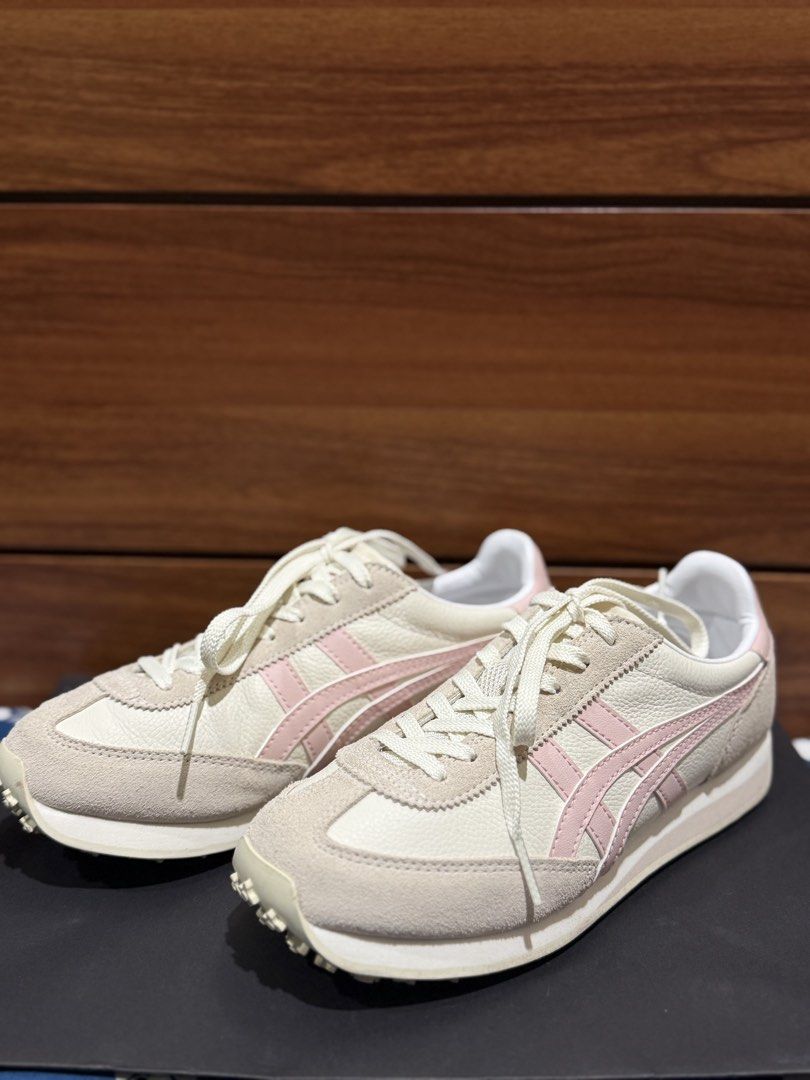 Onitsuka Tiger EDR78 Size EU 36 / 22.5cm (Category: Sneakers) located in Mandaluyong City. Submitted by byestuff. (Listing ID 1463026301, Image 1). Description: Barely used - used 2x only Bought for 10k+. Retails now at 11K With box and tags .