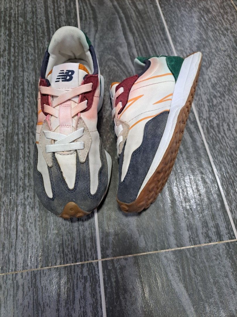 ORIGINAL NEW BALANCE FOR KID (Category: Babies & Kids Fashion) located in Manila. Submitted by kimlyncloset (Listing ID 1463007007, Image 1). Description: ORIGINAL NEW BALANCE FOR KID US:1 UK:13.5 EUR:32.5 CM:19.