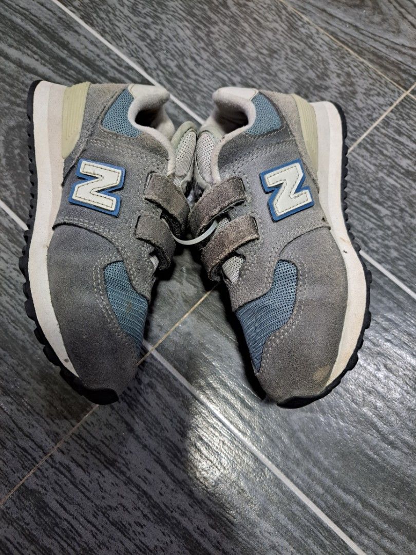 ORIGINAL NEW BALANCE FOR KID (Category: Babies & Kids Fashion) located in Manila. Submitted by kimlyncloset (Listing ID 1463013659, Image 2). Description: ORIGINAL NEW BALANCE FOR KID US:12 UK:11.5 EUR:30 CM:17.5.