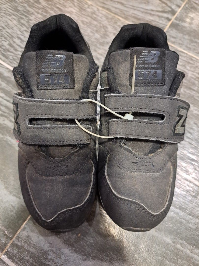 ORIGINAL NEW BALANCE FOR KID (Category: Babies & Kids Fashion) located in Manila. Submitted by kimlyncloset (Listing ID 1463015855, Image 2). Description: ORIGINAL NEW BALANCE FOR KID US:10 UK:9.5 EUR:27.5 CM:16.