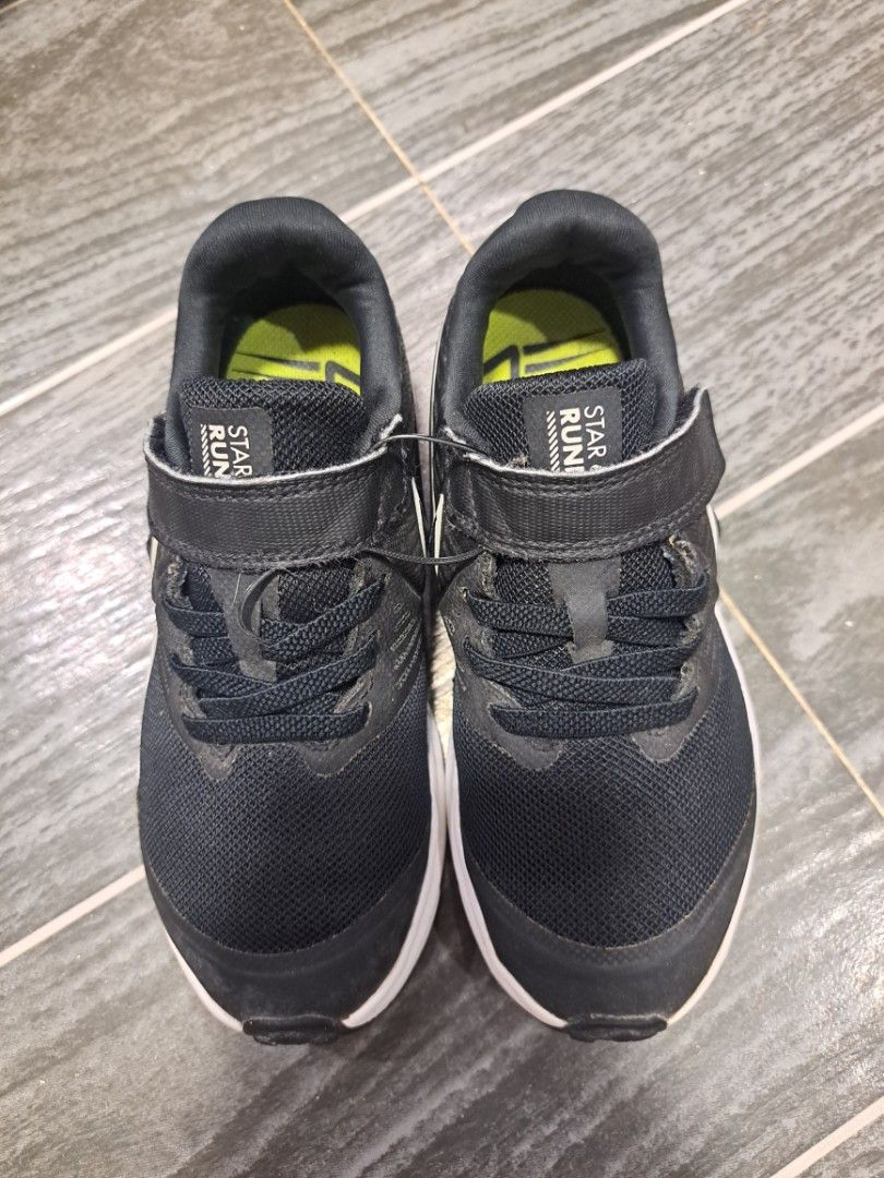 ORIGINAL NIKE SHOES FOR KID (Category: Babies & Kids Fashion) located in Manila. Submitted by kimlyncloset (Listing ID 1463038946, Image 2). Description: ORIGINAL NIIKE SHOES FOR KID US:12C UK:11.5 EUR:29.5 CM:18.
