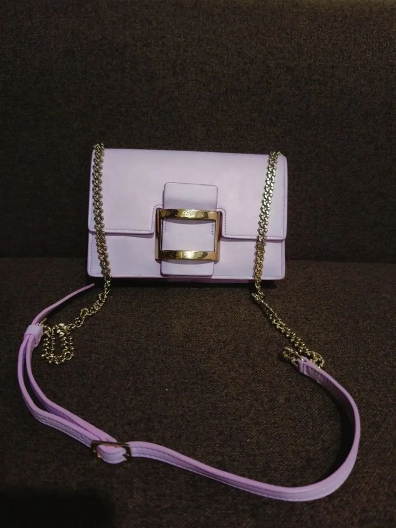 Original Roger Vivier (Category: Shoulder Bags) located in Cabuyao City. Submitted by your____lux____shop (Listing ID 1462961651, Image 1). Description: Sale❗️Sale❗️Sale❗️ Original Roger Vivier Almost new Lavender gold hardwares small Pure genuine leather 📌First to pay!.