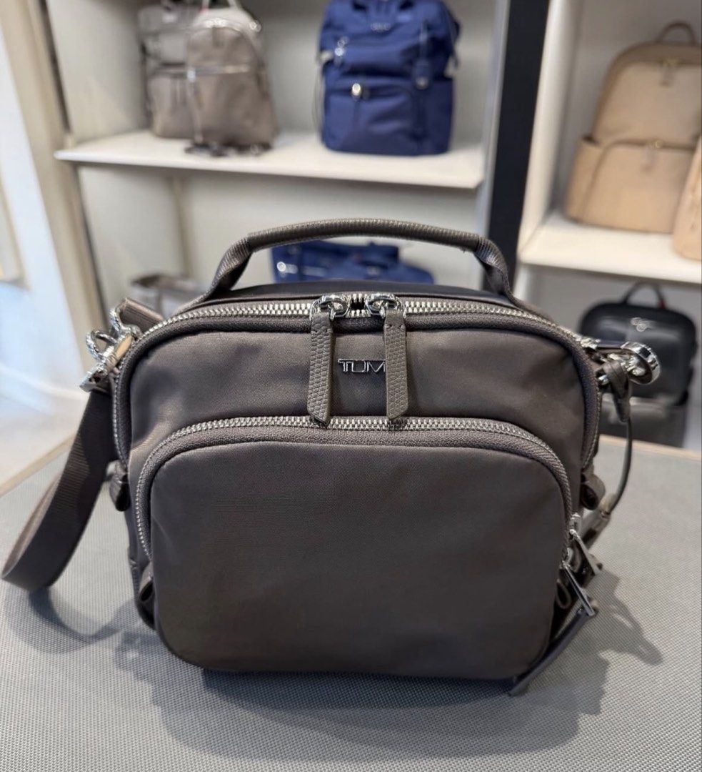 💯ORIGINAL TUMI TAMY CROSSBODY (Category: Cross-body Bags) located in Quezon City. Submitted by ashongsstore (Listing ID 1463116165, Image 2). Description: ✨ TUMI CROSSBODY BAG ✨ 🇵🇭AVAILABLE🇵🇭 Tamy Crossbody Bag Your perfect everyday hands-free bag is here! 🖤 The TU.MI Crossbody is all about that sleek, understated look while keeping your essentials organized and within easy reach. Perfect for travel, errands, shopping, coffee runs, or every