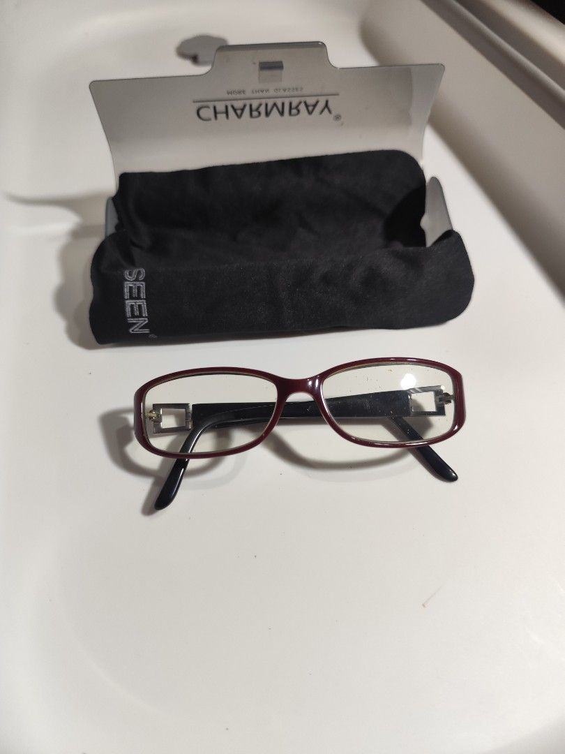 Osiris Frame (Category: Sunglasses & Eyewear) located in Cebu City. Submitted by icoolectnsellect (Listing ID 1463072204, Image 1). Description: Issue: RX lens. Bought at Garage Sale. Authenticity not Guaranteed, di ko alam if legit or Fake. Buy @ your own Risk. All EyeGlasses or Sun Glasses ay may Grado or Prescription Glasses. Please be careful para di masira mata nyo, you can change the lens and frame na lng kunin. Salamat location CEBU J&T or