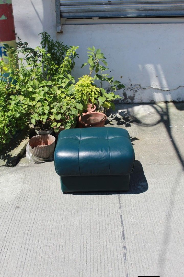 Ottoman (Category: Other Home Furniture) located in Meycauayan. Submitted by marygracecasimiro (Listing ID 1463010742, Image 3). Description: Eastwood Leather Ottoman Vintage leather block ottoman with a thick, cushioned top and sturdy two-tier design. Its low-profile, legless base makes it perfect as a footrest, extra seating or stylish accent piece L:22 • W:20 • H:14 inches 3,500 pesos only🩷🧡.