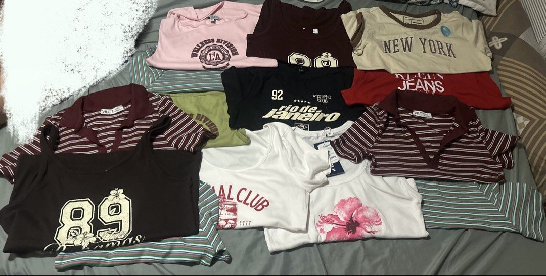 Overruns Tops (Category: Formal Shirts) located in Manila. Submitted by sars_16 (Listing ID 1463060977, Image 1). Description: All in 1250 Mixed sizes Sando and blouse.