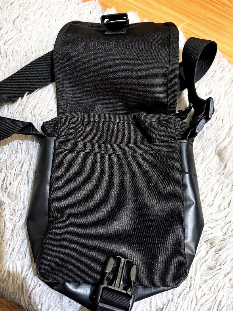 Palace Mini Sling bag (Category: Luxury Bags & Wallets) located in Batangas. Submitted by theitemspot (Listing ID 1462914775, Image 2). Description: Authentic Palace Mini Sling Bag No Issue Flawless Authentic.