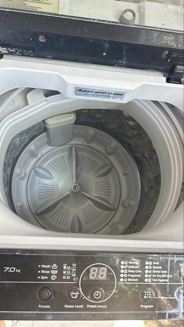 Panasonic Eco Aquabeat Washing Machine (Category: Washing Machines and Dryers) located in Cavite. Submitted by kyyy2203 (Listing ID 1462935745, Image 2). Description: Pick up only: Imus Cavite loc Panasonic Top Load: NA-F70S7HRM - 7.0kg Capacity - Aqua Spin Rinse Technology - Multiple Wash Programs - In good working condition Issue: Sumasayad elisi sa baba need naka patong/angat kapag gagamitin.