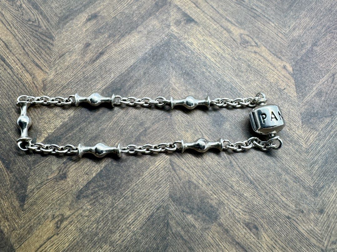 Pandora 5 Clip Charm Bracelet (Category: Bracelets) located in Cabanatuan. Submitted by water.withahintoflime (Listing ID 1462996827, Image 3). Description: Retired|Authentic Size 18cm 🎗️Last Price Posted|Free Shipping|Less 100 on every one(1) addition. 🎗️No issue|No Packaging.