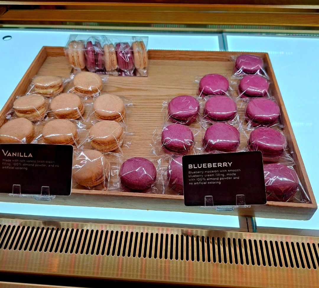 PARISIAN MACARON MACARONS AUTHENTIC 155 pesos each Small Size (Category: Homemade Bakes) located in San Manuel. Submitted by crimson.trading. (Listing ID 1459117252, Image 1). Description: PARISIAN MACARON MACARONS AUTHENTIC A macaron is a sweet meringue-based sandwich cookie made from egg whites, sugar, and almond flour, joined together with a creamy filling like ganache or buttercream.