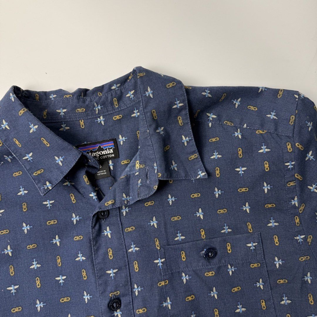 Patagonia (Category: Tshirts & Polo Shirts ) located in Quezon City. Submitted by beastmnl (Listing ID 1463015376, Image 2). Description: Dimension 20 width 27.5-28.5 length .